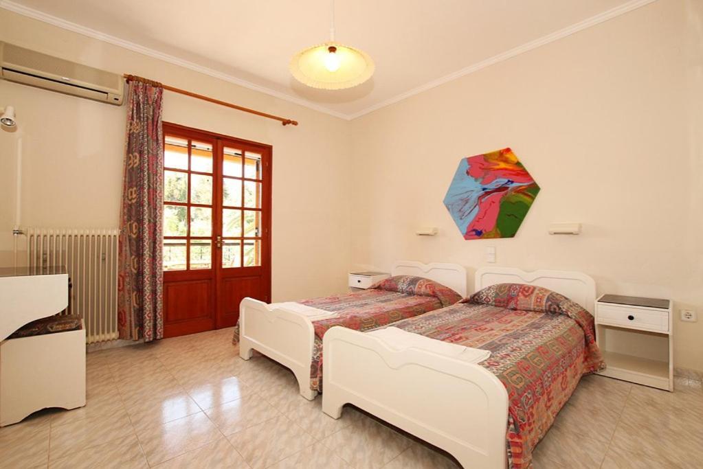 Pool Villa Grigoris Aspiotades Exterior photo