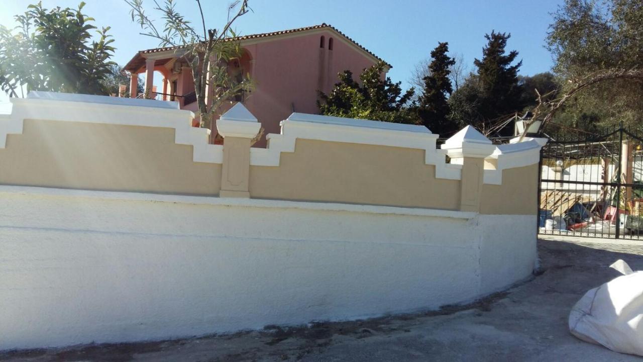 Pool Villa Grigoris Aspiotades Exterior photo